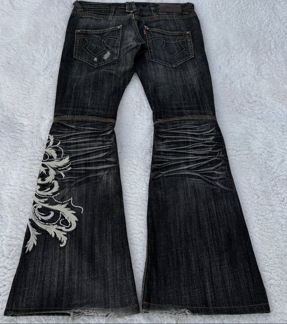 SWIRLY DISTRESSED DENIM :3