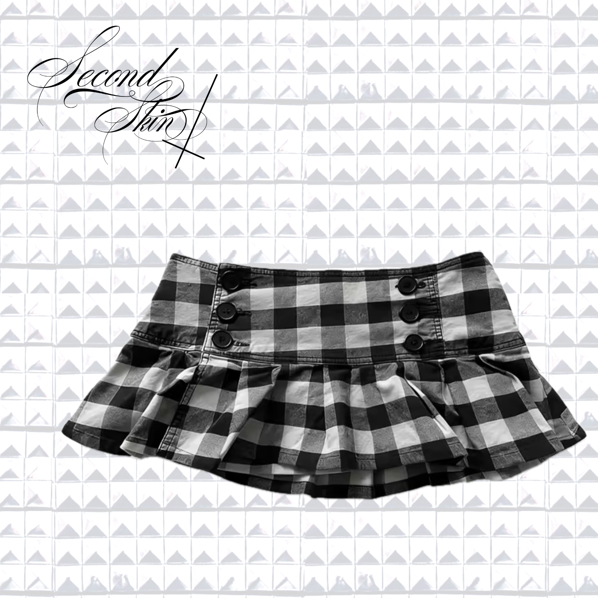 PLAID BLACK N WHITE SKIRT :3