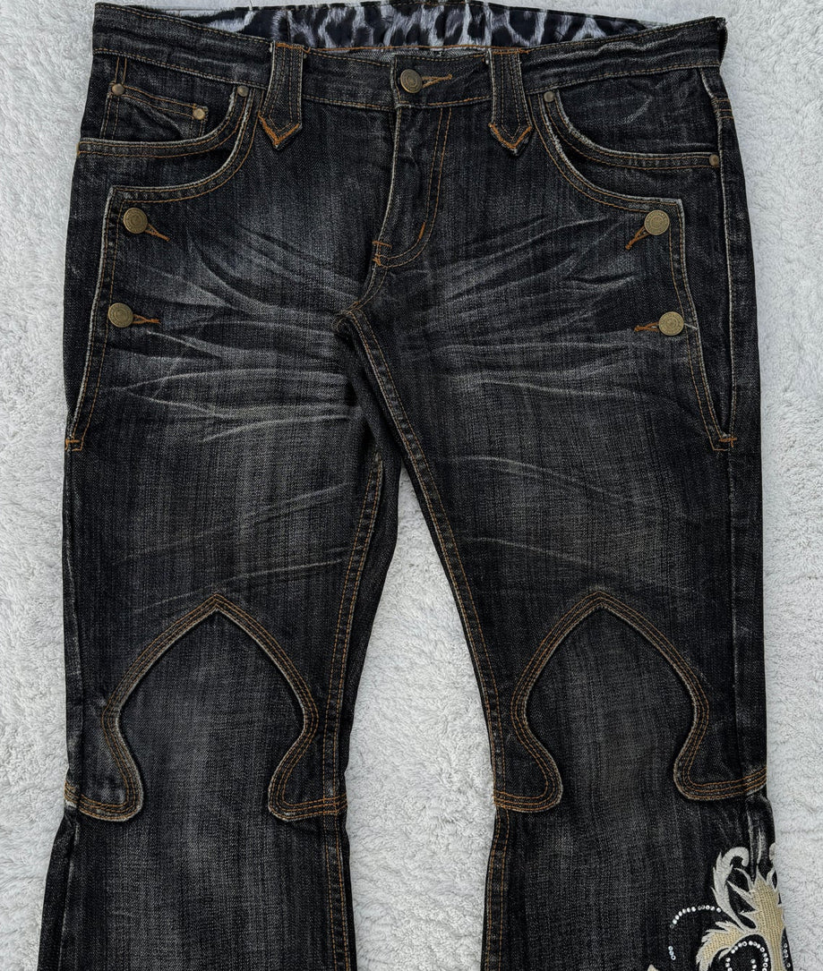 SWIRLY DISTRESSED DENIM :3