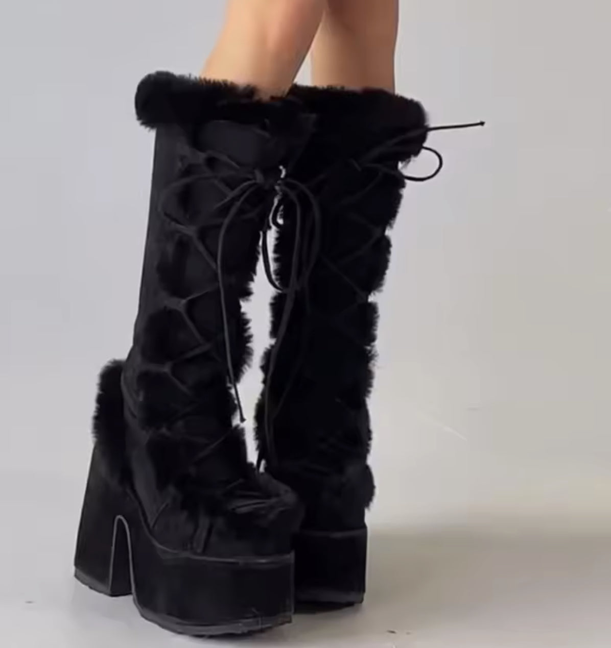 DEMON FLUFFY BOOTS :3