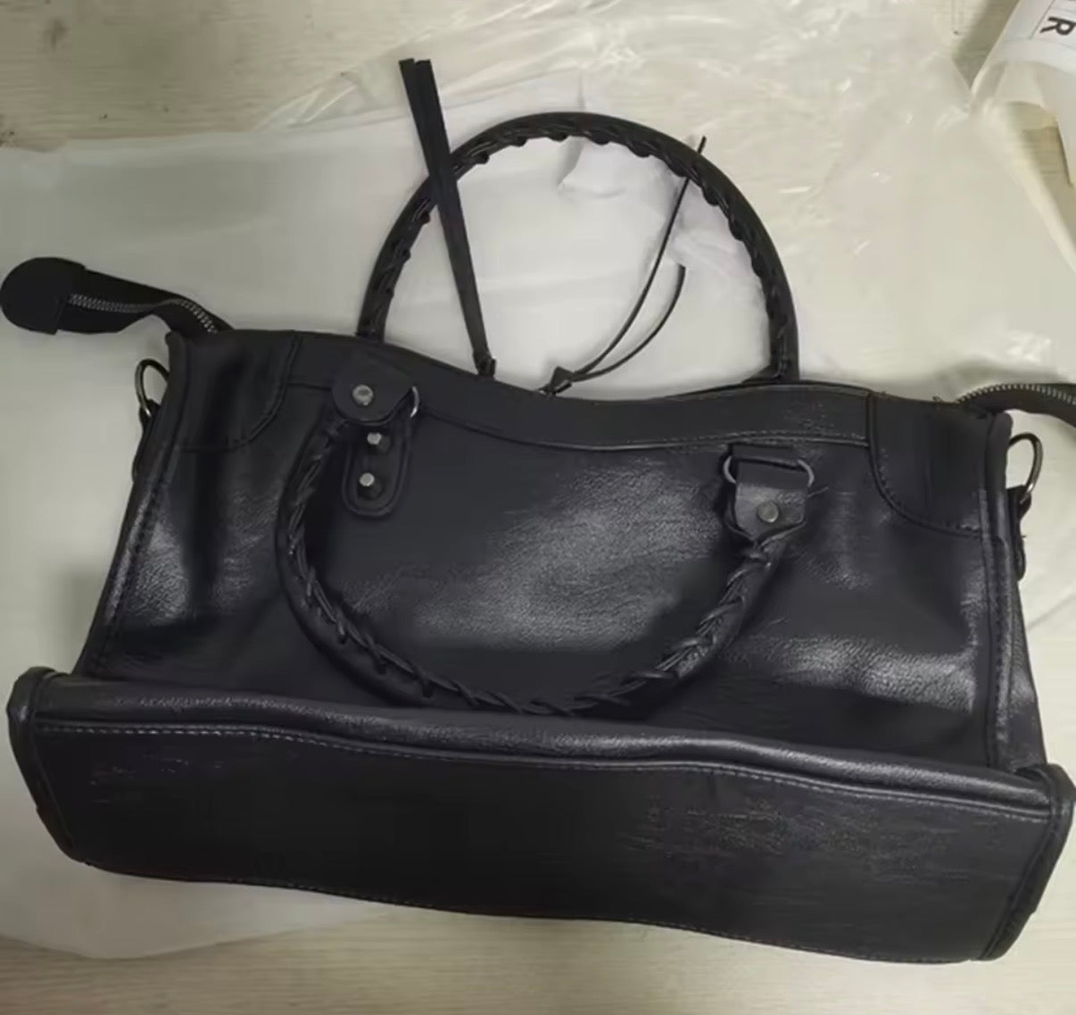 CITY LEATHER BAG