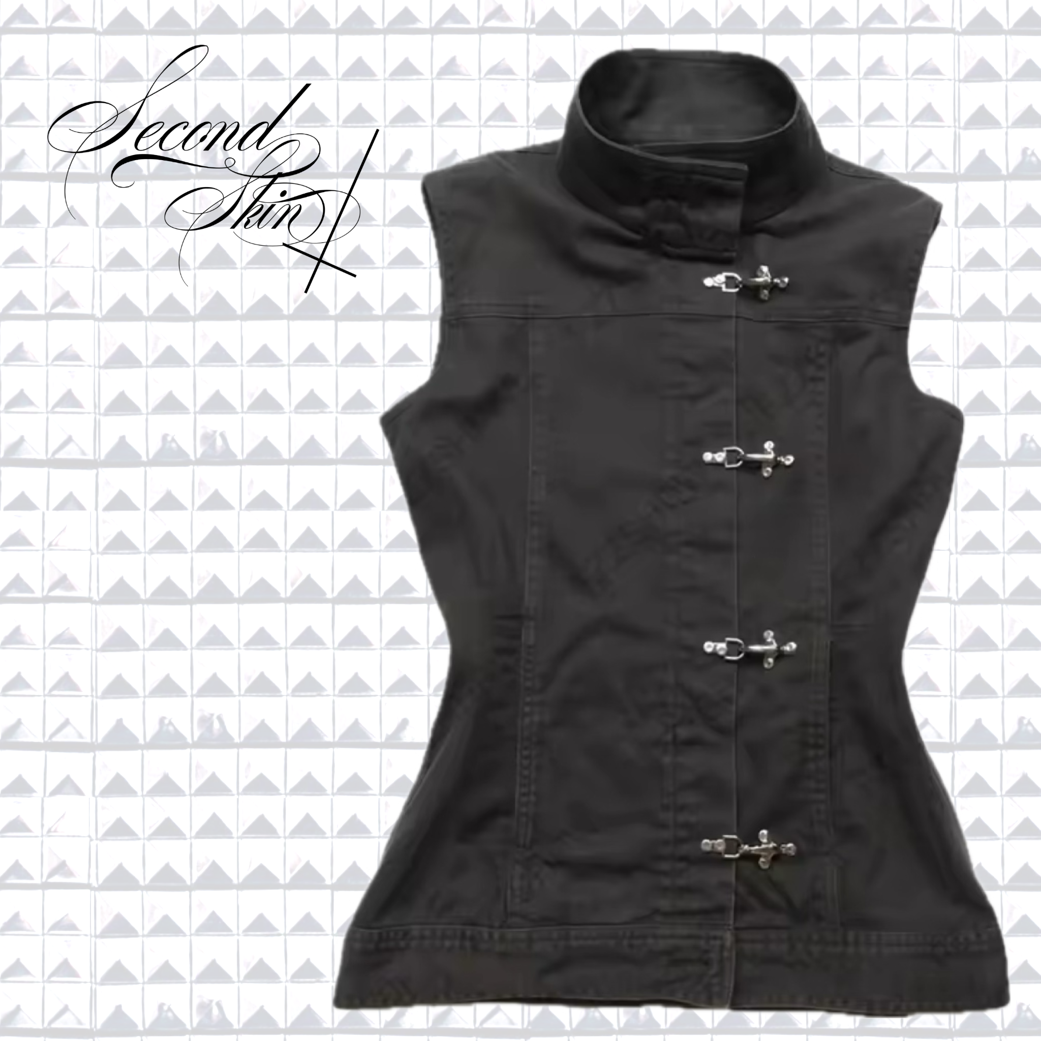 SILVER CLING VEST :3