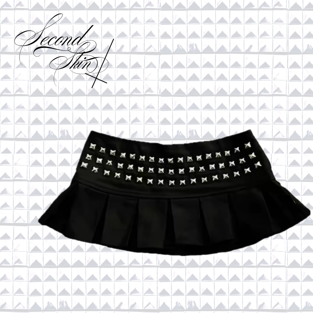 STUDDED SKIRT :3