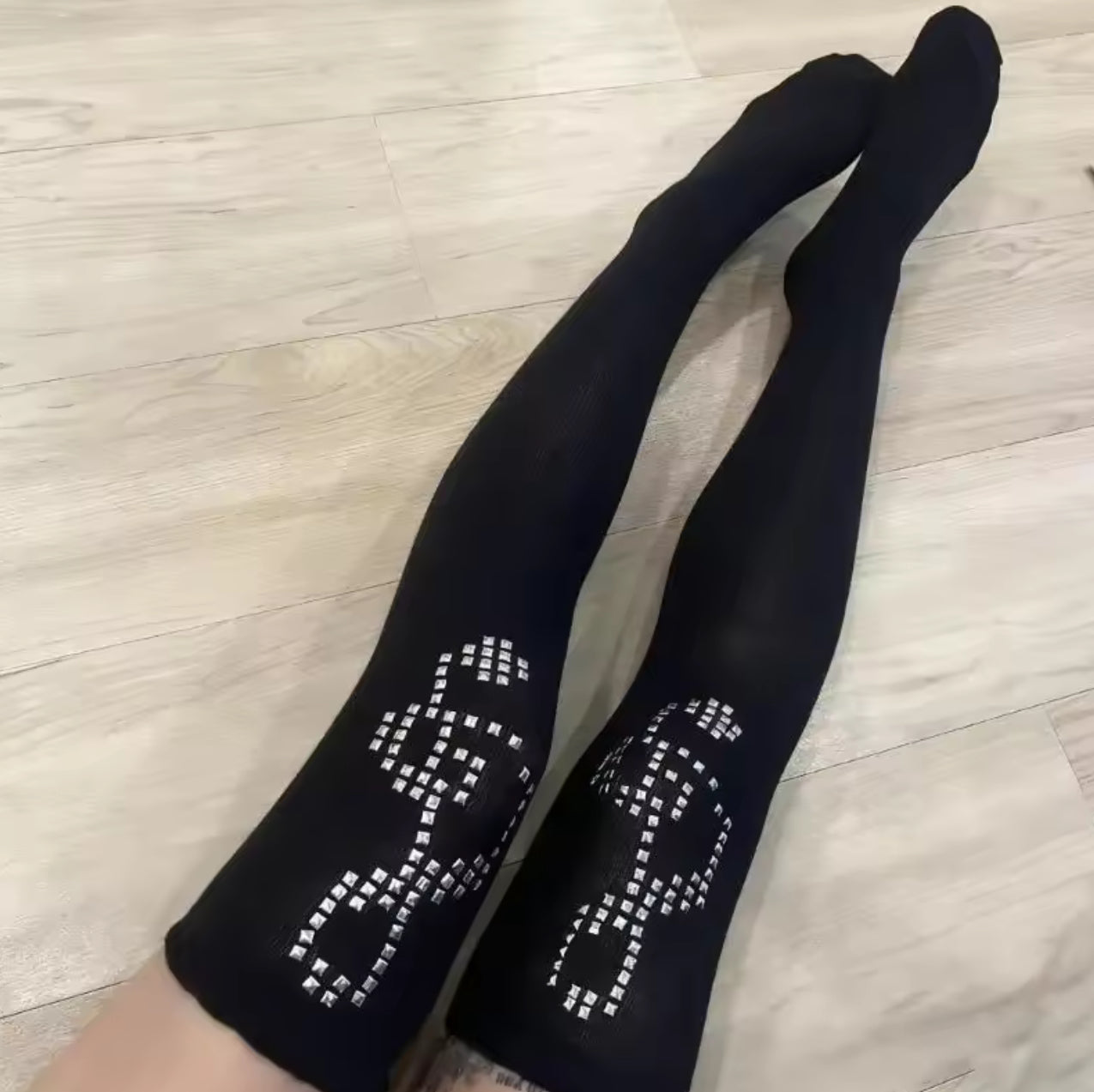 MUSIC STUD SOCKS :3